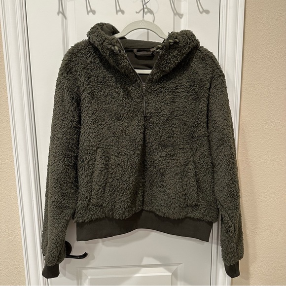 Lululemon Sherpa Half Zip Sweatshirt Dark Olive - Picture 2 of 5